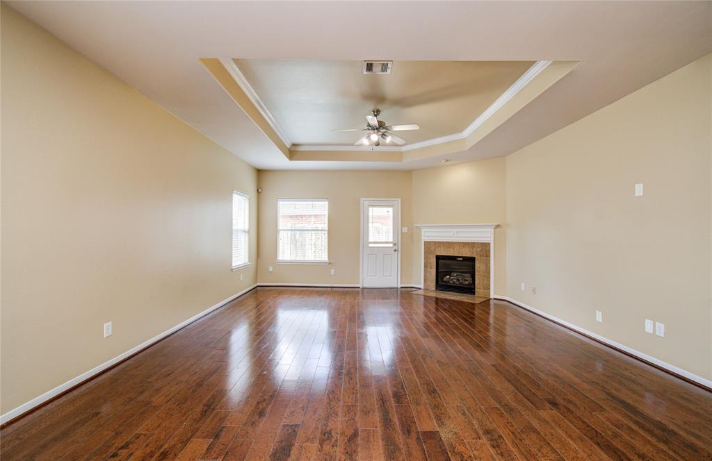 17607 Memorial Falls Drive, Tomball, Texas image 15