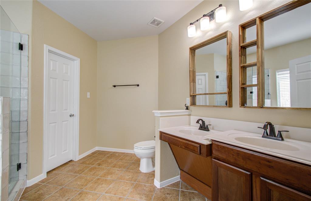 17607 Memorial Falls Drive, Tomball, Texas image 22
