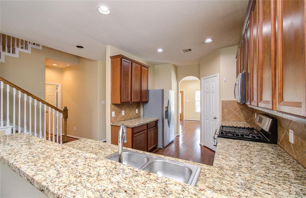 17607 Memorial Falls Drive, Tomball, Texas image 10