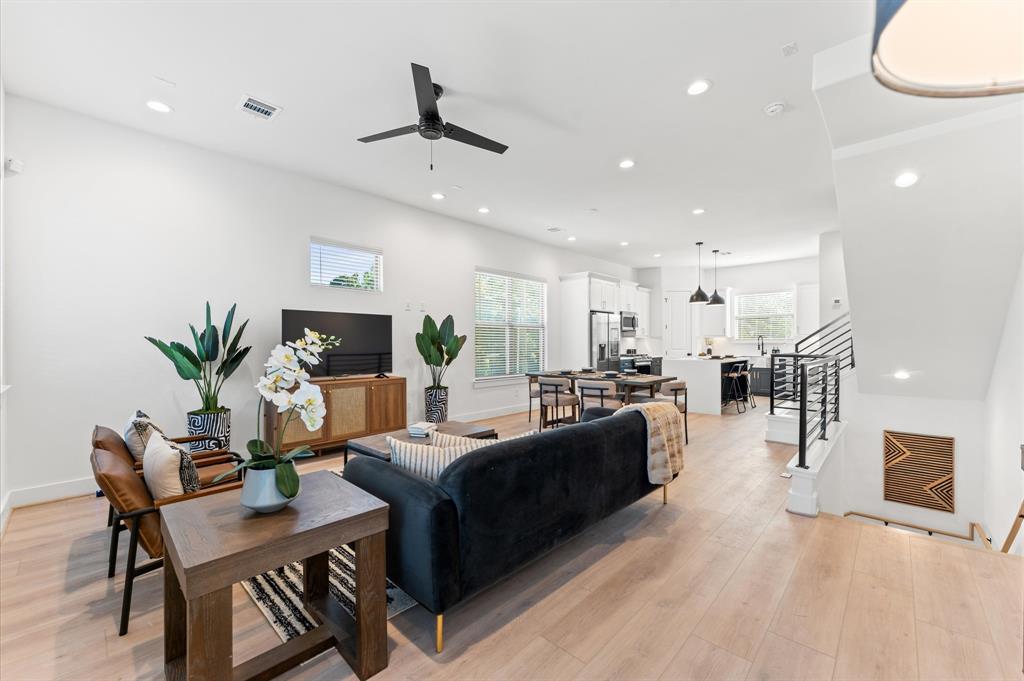 1935 Johanna Drive