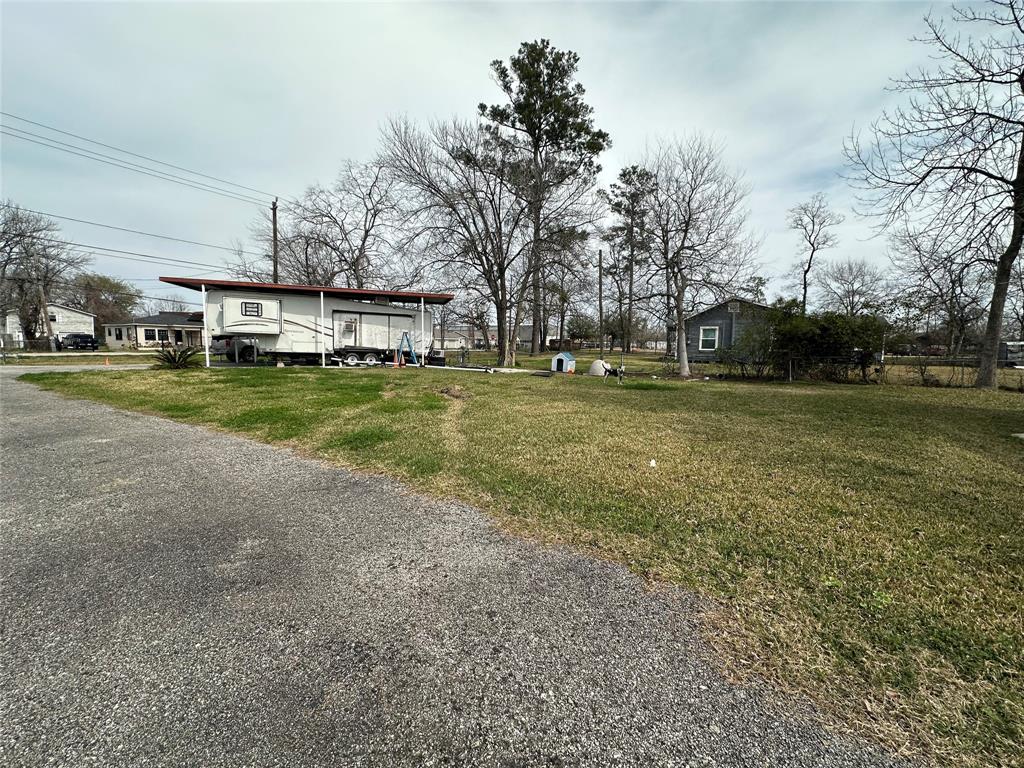 16032 1/2 Ridlon Street, Channelview, Texas image 6