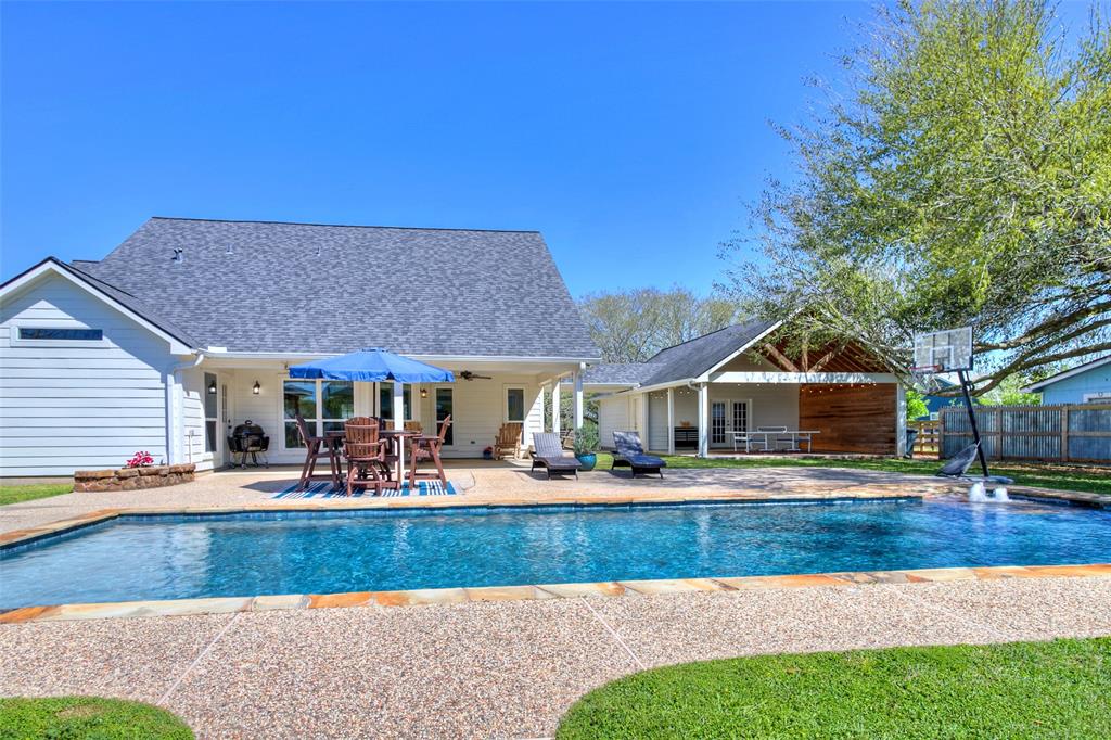 33503 Fulshear Farms Road, Fulshear, Texas image 5