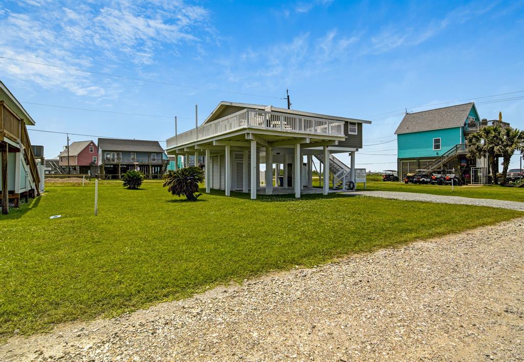119 Nesmith Place, Surfside Beach, Texas image 4