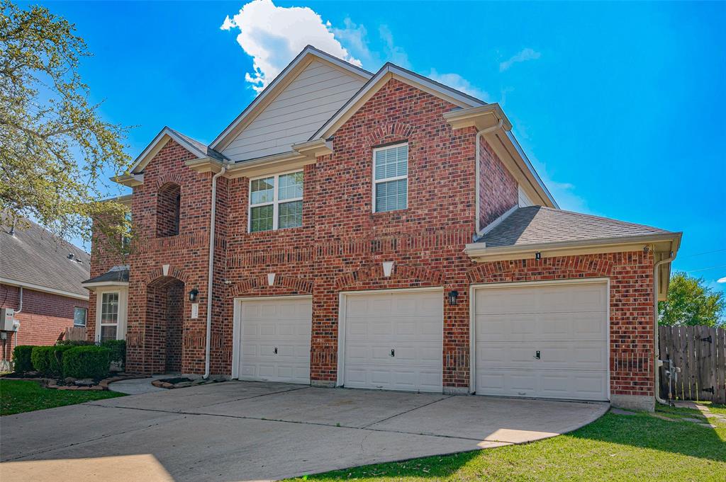 21403 Beverly Chase Drive, Richmond, Texas image 3