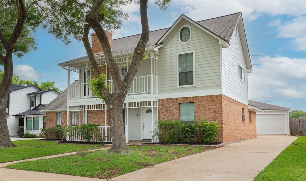 2811 Arrowhead Dr, Sugar Land, Texas image 2