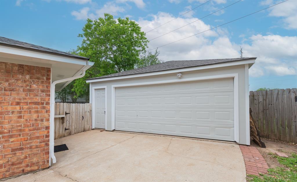 2811 Arrowhead Dr, Sugar Land, Texas image 5
