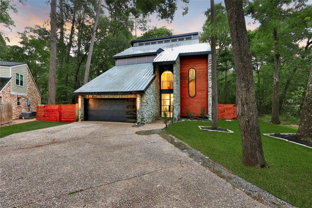 140 S Timber Top Drive, Spring, Texas image 1