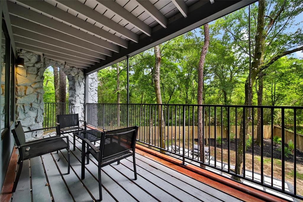 140 S Timber Top Drive, Spring, Texas image 30