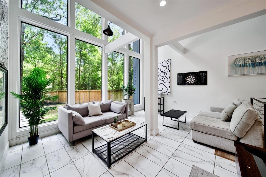 140 S Timber Top Drive, Spring, Texas image 4