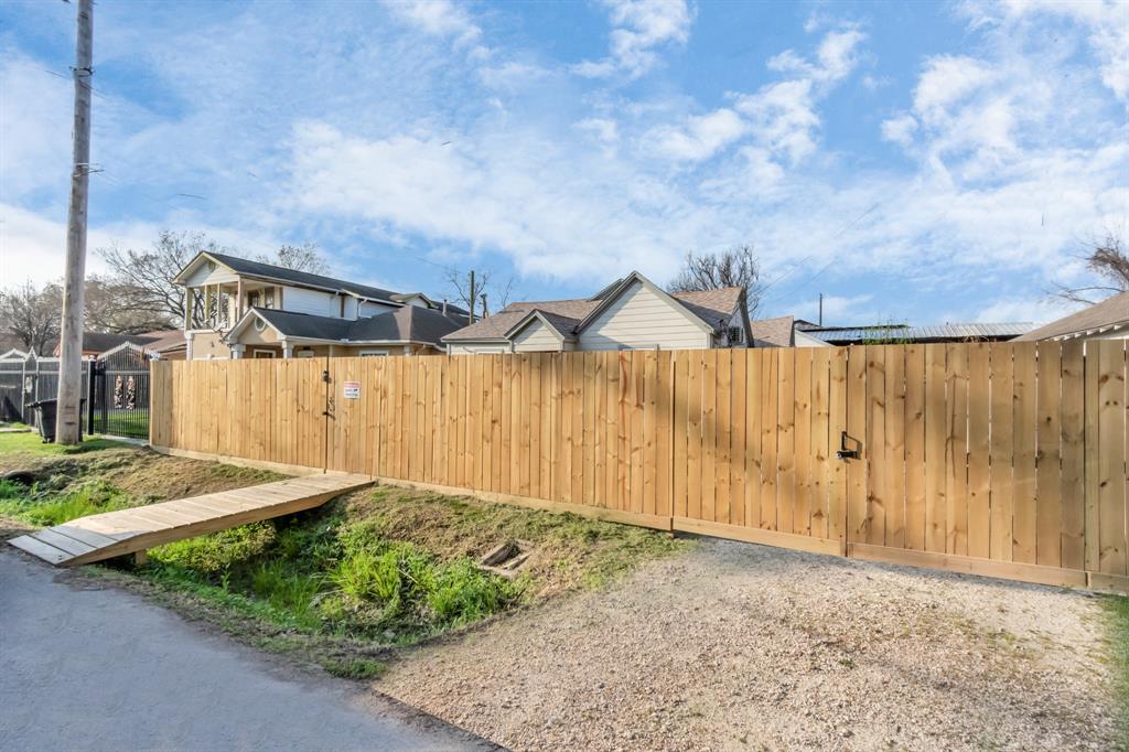 7019 Bonham Street, Houston, Texas image 41