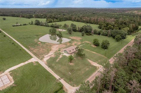 A home in Groveton