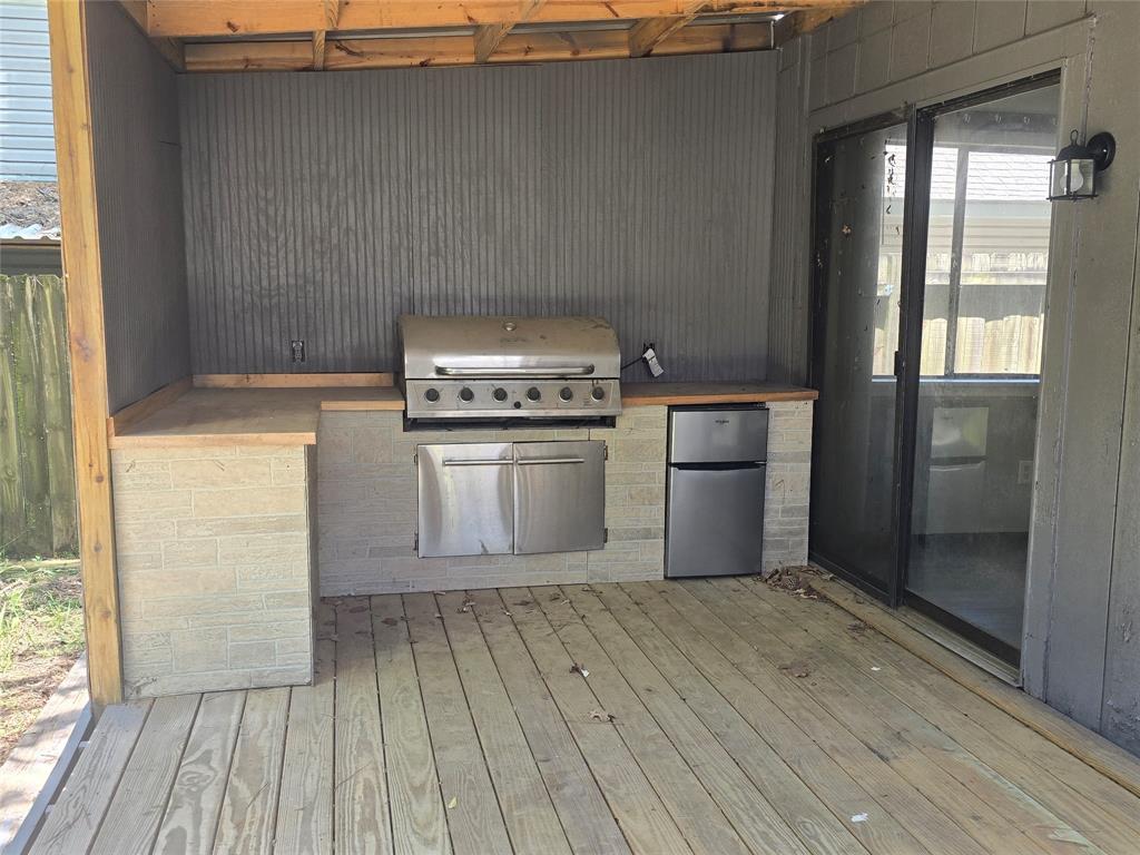 26621 Orchid Court, Huntsville, Texas image 2