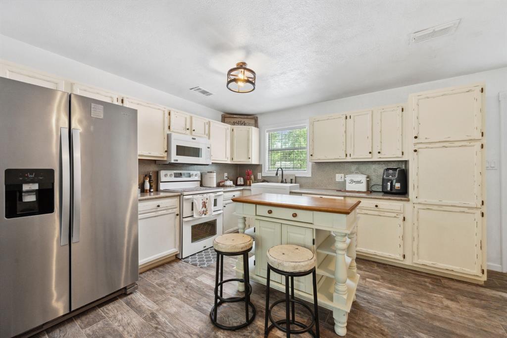 314 County Road 3433, Cleveland, Texas image 6