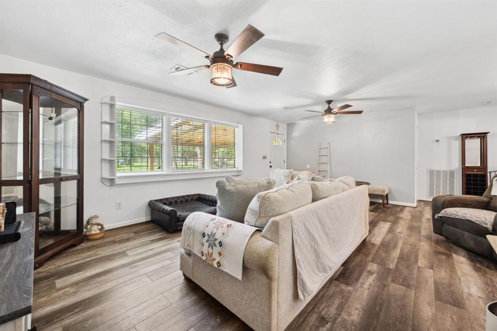 314 County Road 3433, Cleveland, Texas image 3