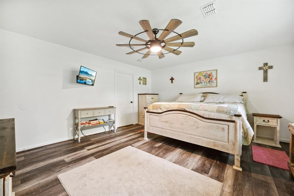 314 County Road 3433, Cleveland, Texas image 13