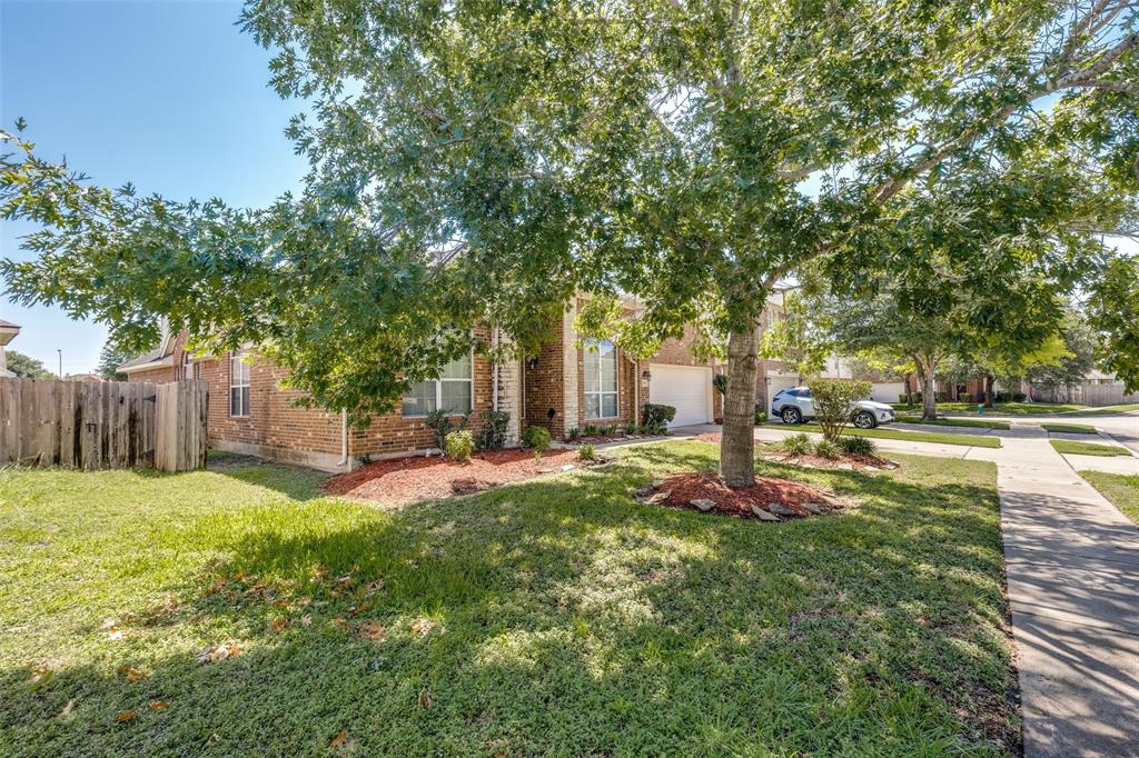 2803 Youpon Glen Way, Fresno, Texas image 2