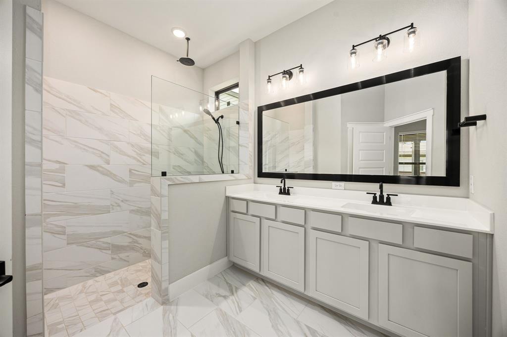 15230 Parkland Canyon Drive, Cypress, Texas image 35