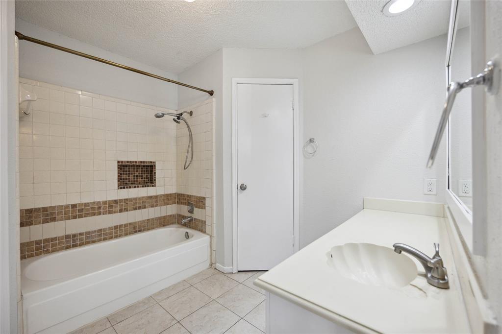 2311 N Spring Drive, Spring, Texas image 17