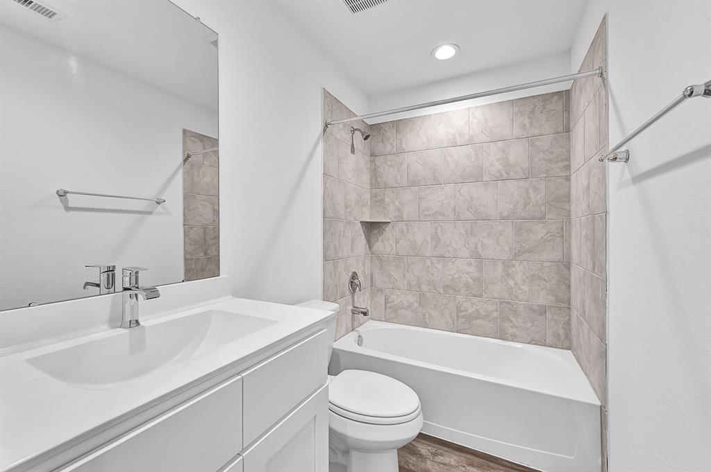 4428 Rustling Aspen Drive Dr, Rosenberg, Texas image 8