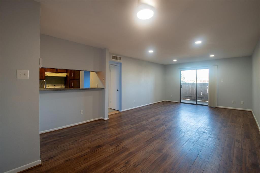 8435 Hearth Drive #21, Houston, Texas image 3