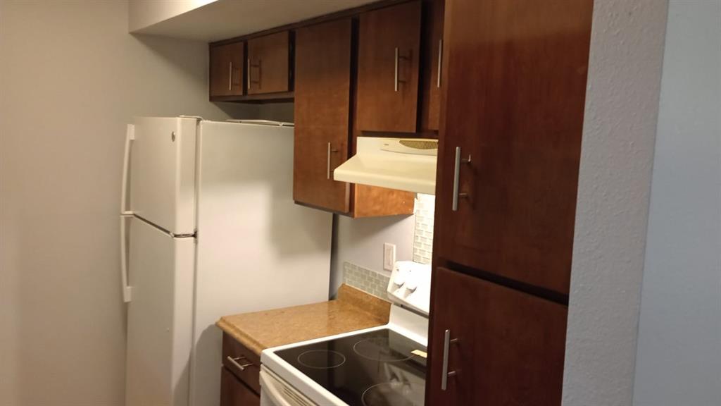 8435 Hearth Drive #21, Houston, Texas image 11