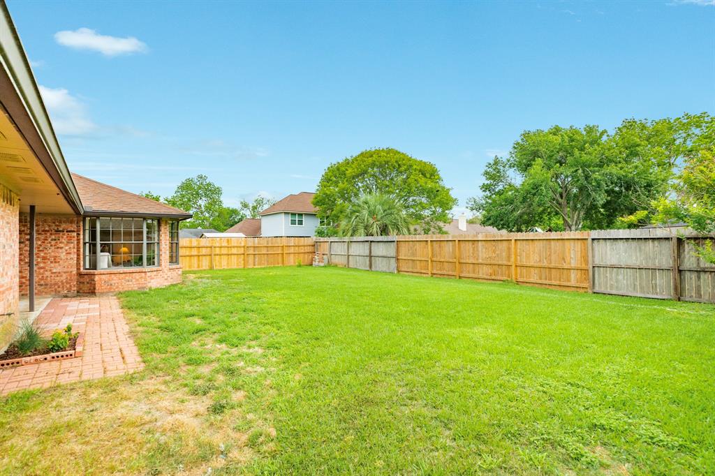 114 Zinnia Street, Lake Jackson, Texas image 37