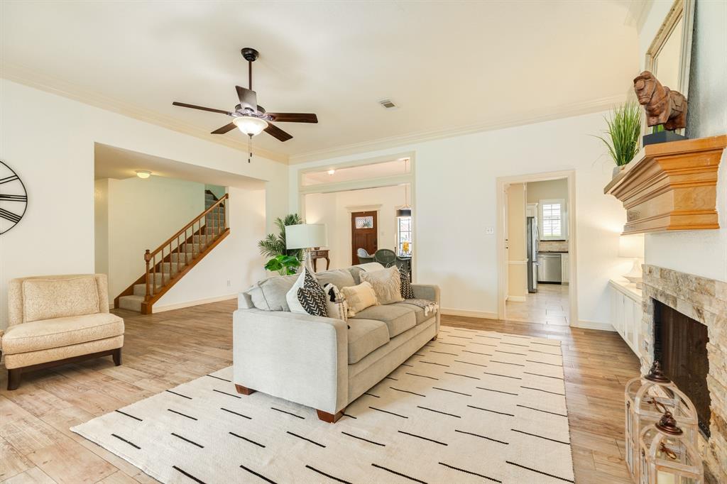 114 Zinnia Street, Lake Jackson, Texas image 9