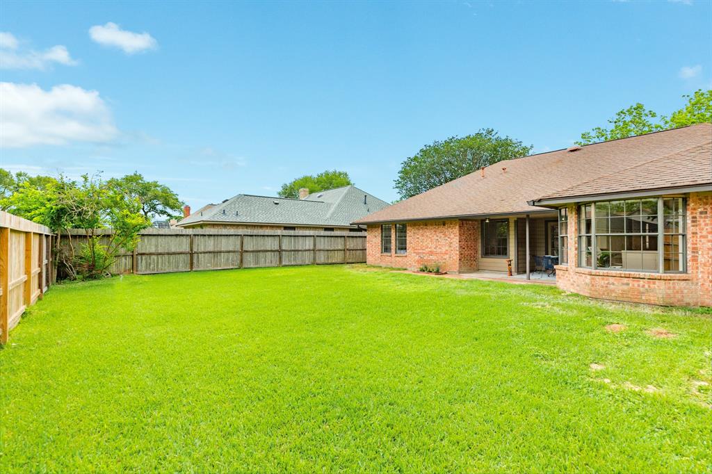 114 Zinnia Street, Lake Jackson, Texas image 36