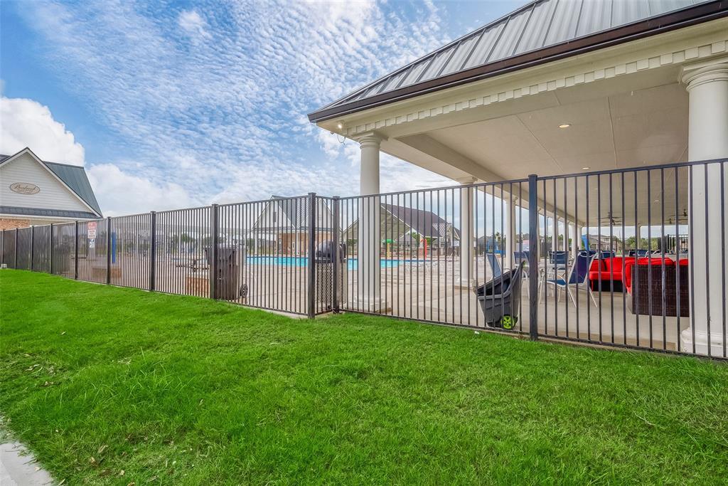 9207 Hemlock Drive, Richmond, Texas image 40