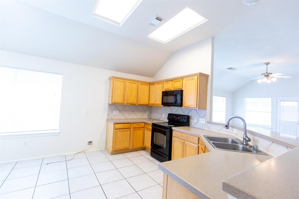 6359 Bright Falls Ln Lane, Katy, Texas image 4
