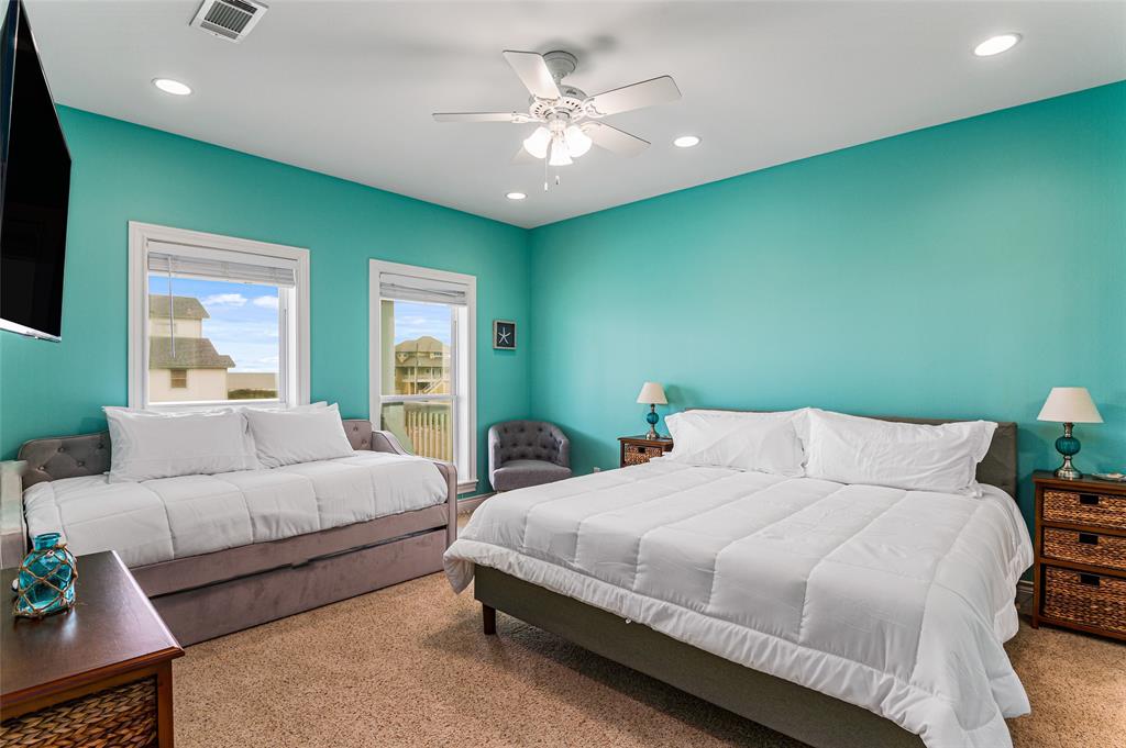 3347 Prides Way, Crystal Beach, Texas image 18
