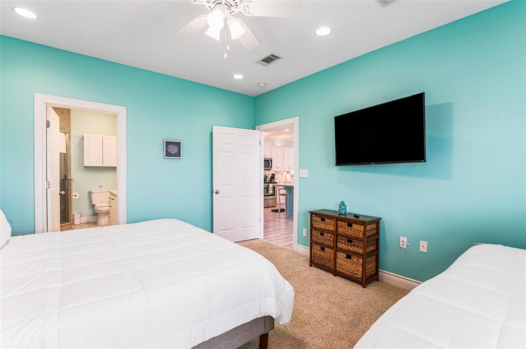3347 Prides Way, Crystal Beach, Texas image 20