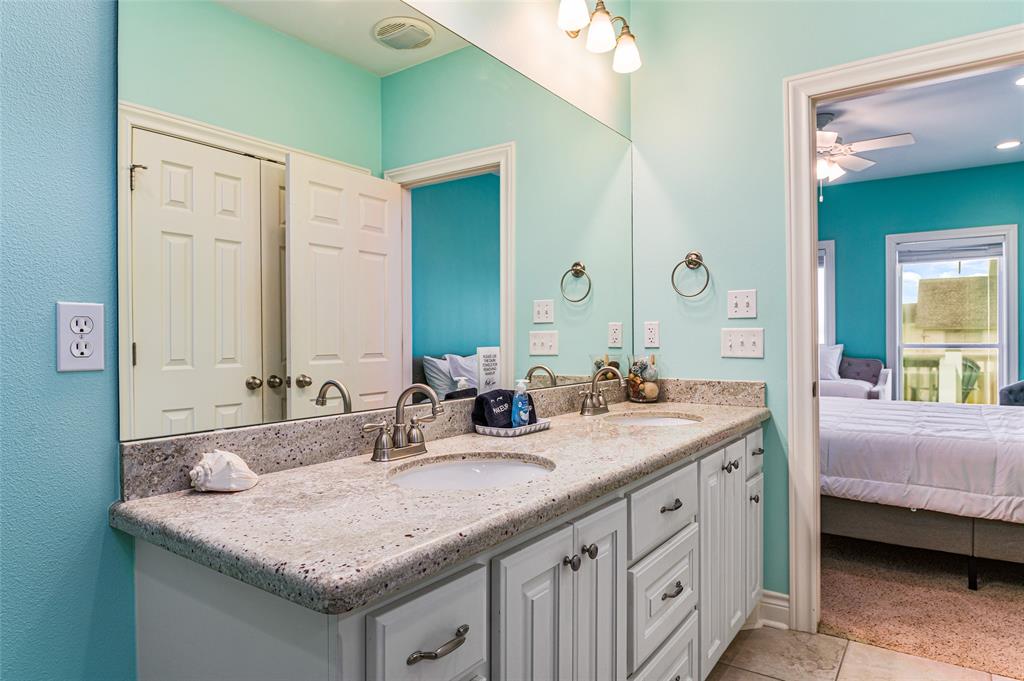 3347 Prides Way, Crystal Beach, Texas image 23