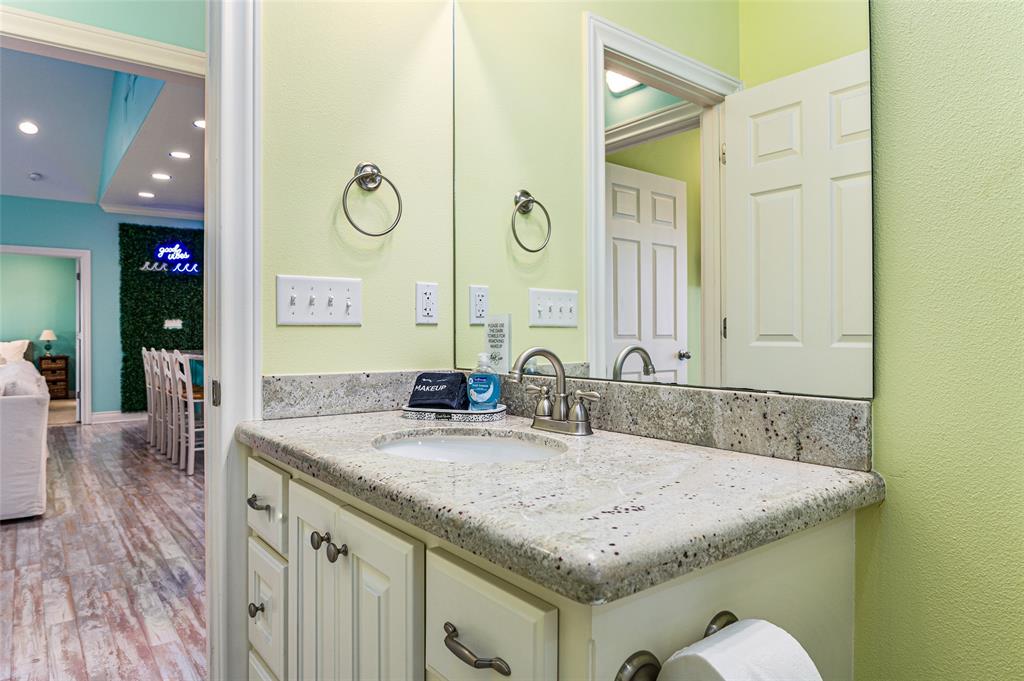 3347 Prides Way, Crystal Beach, Texas image 27