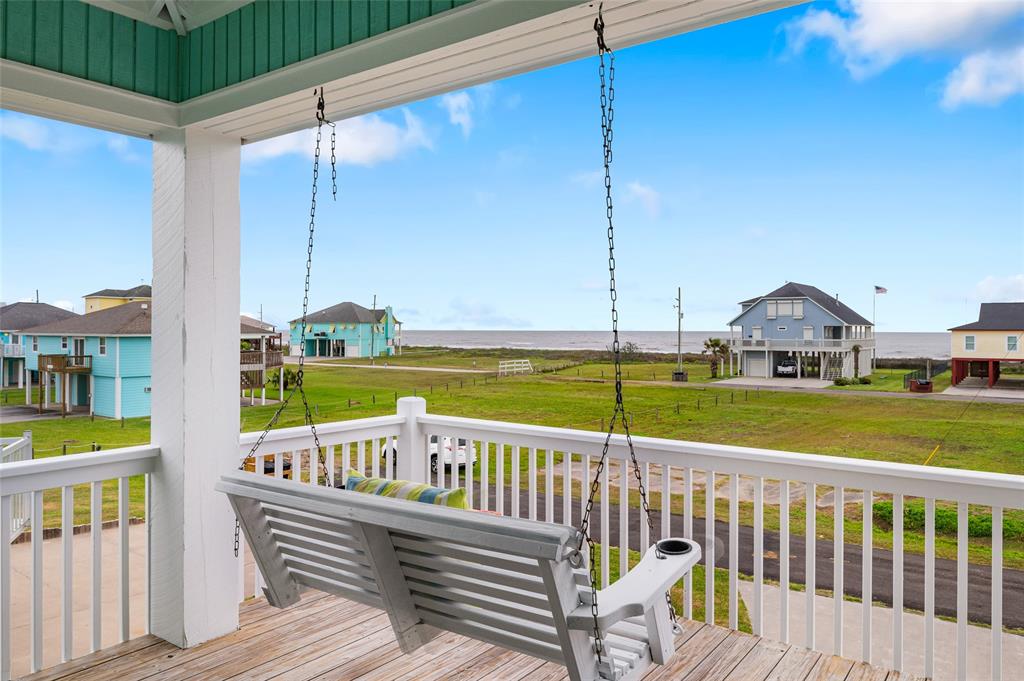 3347 Prides Way, Crystal Beach, Texas image 1