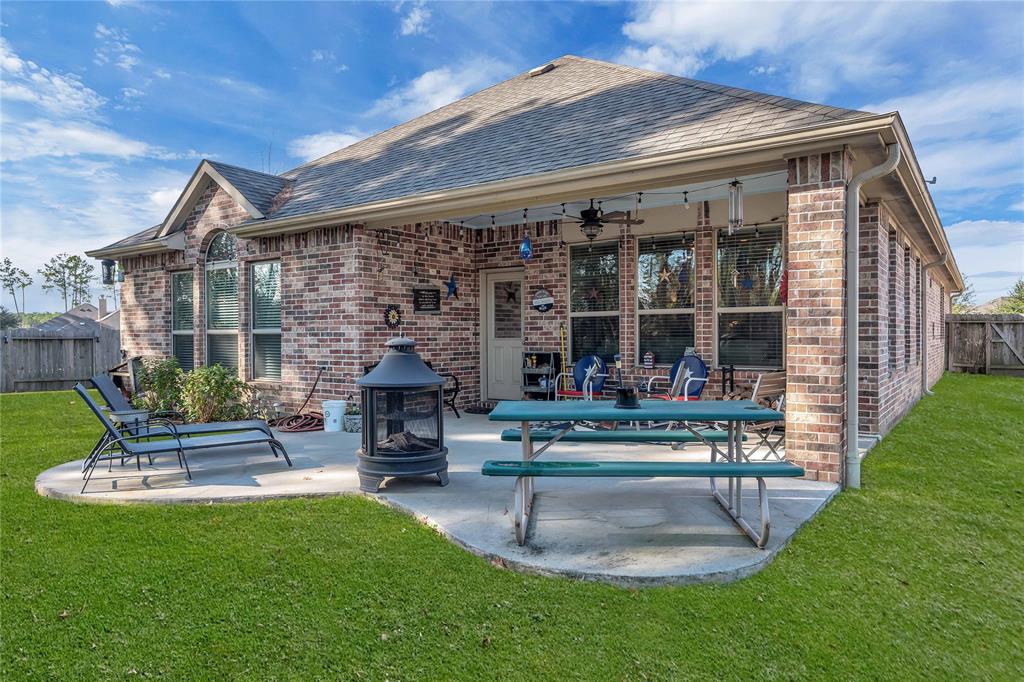 8319 Liat Lane, Conroe, Texas image 21