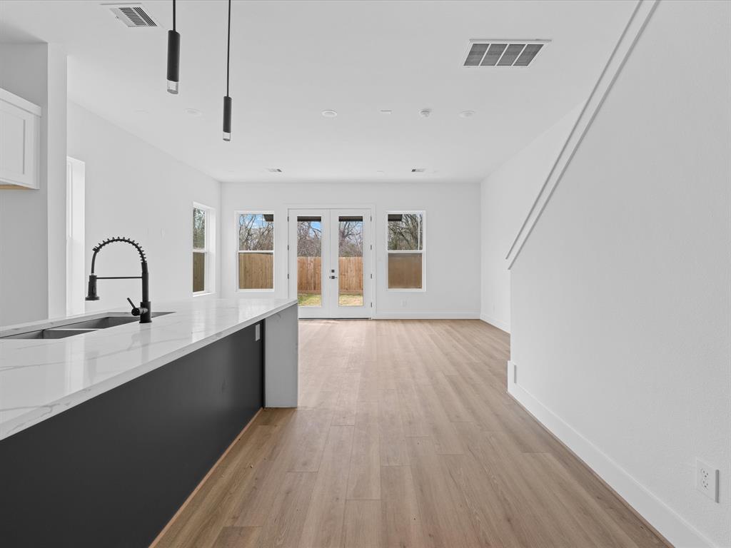 7833 Sunnyhill Street, Houston, Texas image 8