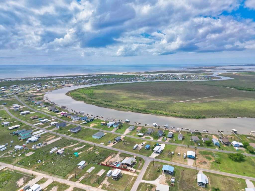 6194 S Shore Street, Sargent, Texas image 18