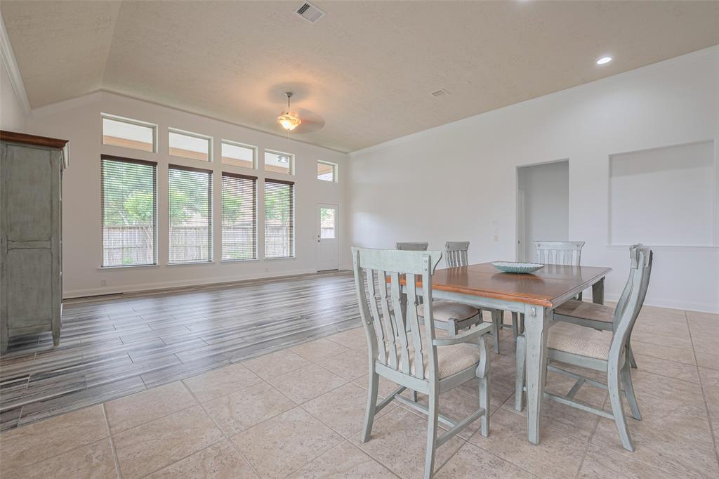 8135 W Pine Creek Bend, Cypress, Texas image 16