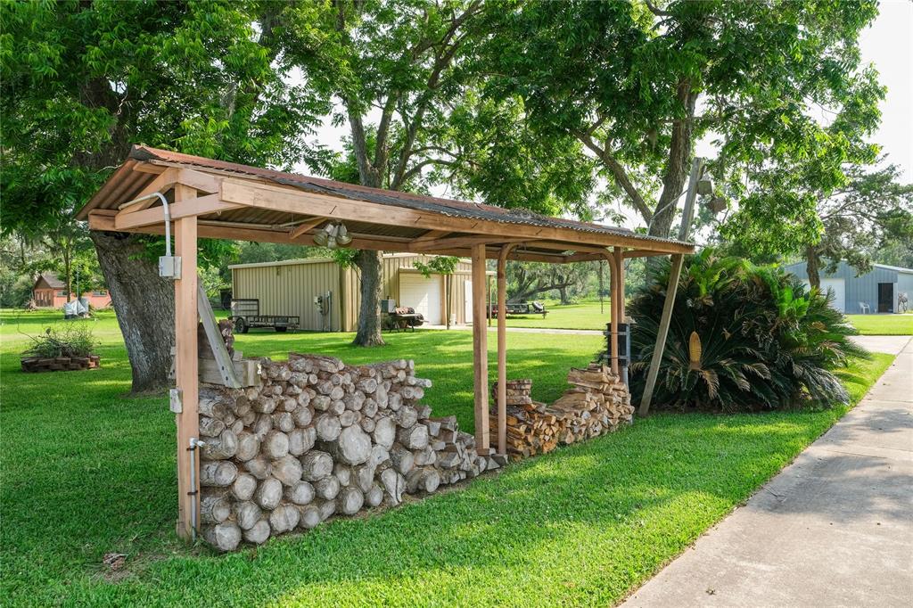 915 Live Oak Drive, Jones Creek, Texas image 29
