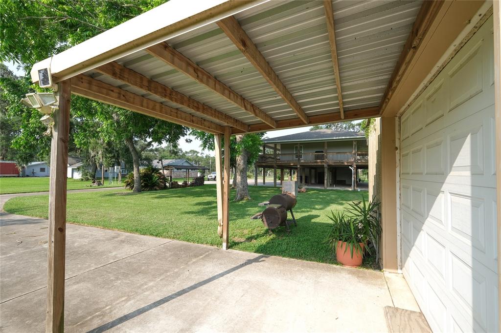 915 Live Oak Drive, Jones Creek, Texas image 38