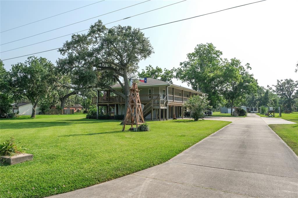 915 Live Oak Drive, Jones Creek, Texas image 44