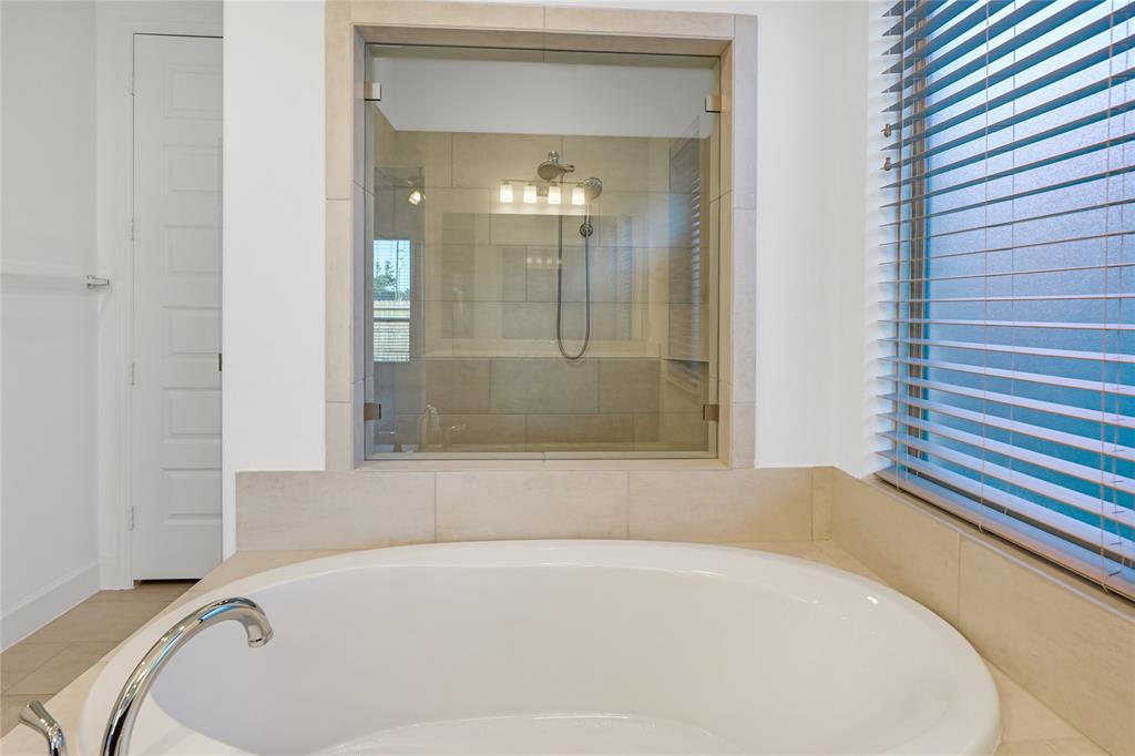 15906 Golden Trails Court, Conroe, Texas image 27