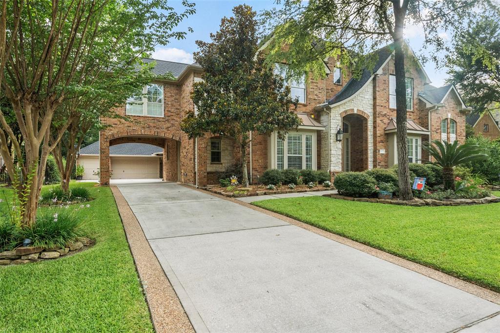 103 Player Oaks Place