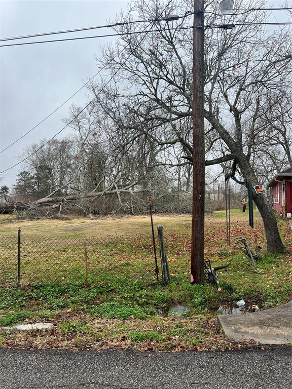 Dalhart Street, Dayton, Texas image 3