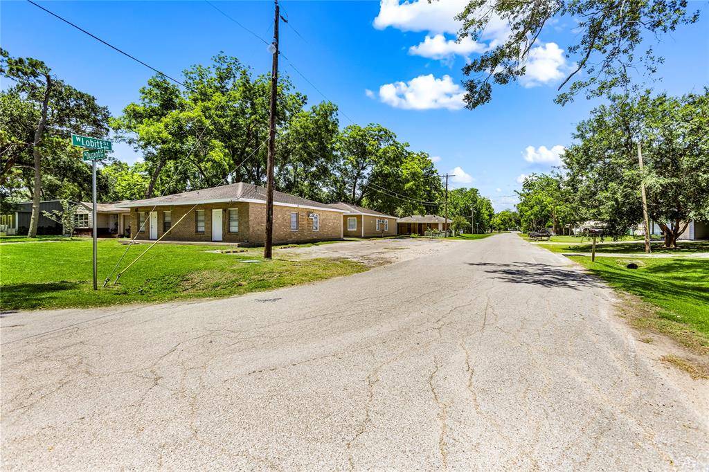 1001 W Lobitt Street