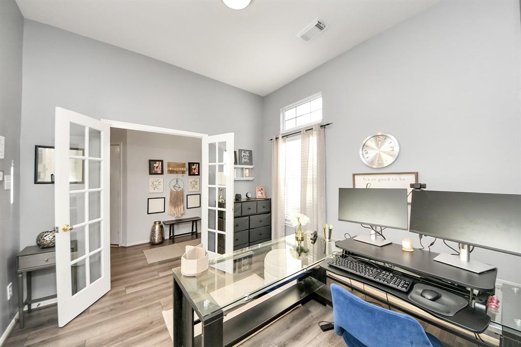 2506 Abernathy Glen Court