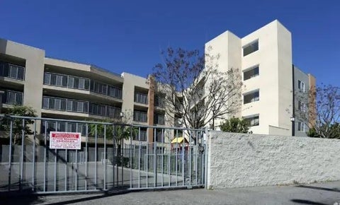 Condo For Rent - 6050 S Western Ave Ave<br/> Los Angeles, CA 90047