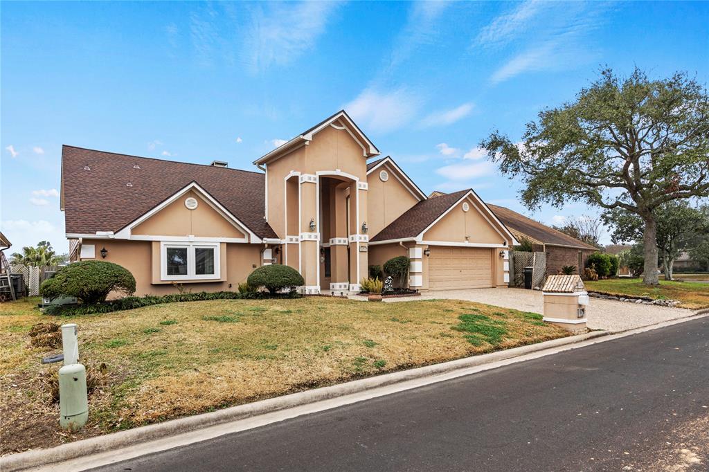 18 Quintana Drive