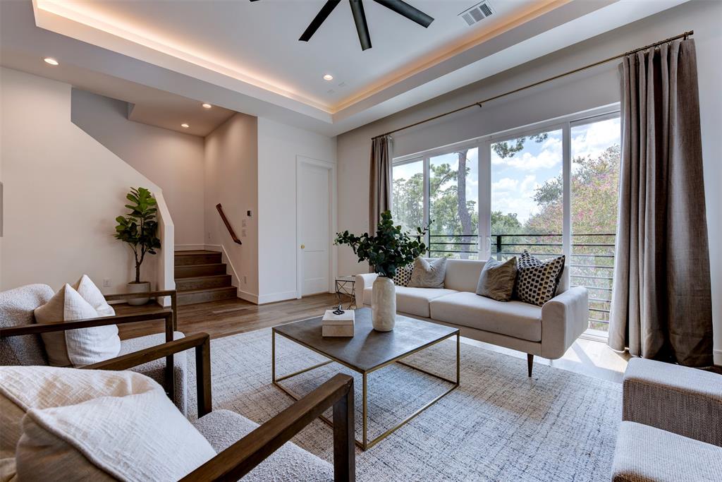 Houston, Texas 77055, United States, 3 Bedrooms Bedrooms, ,3 BathroomsBathrooms,Residential,Active,180173